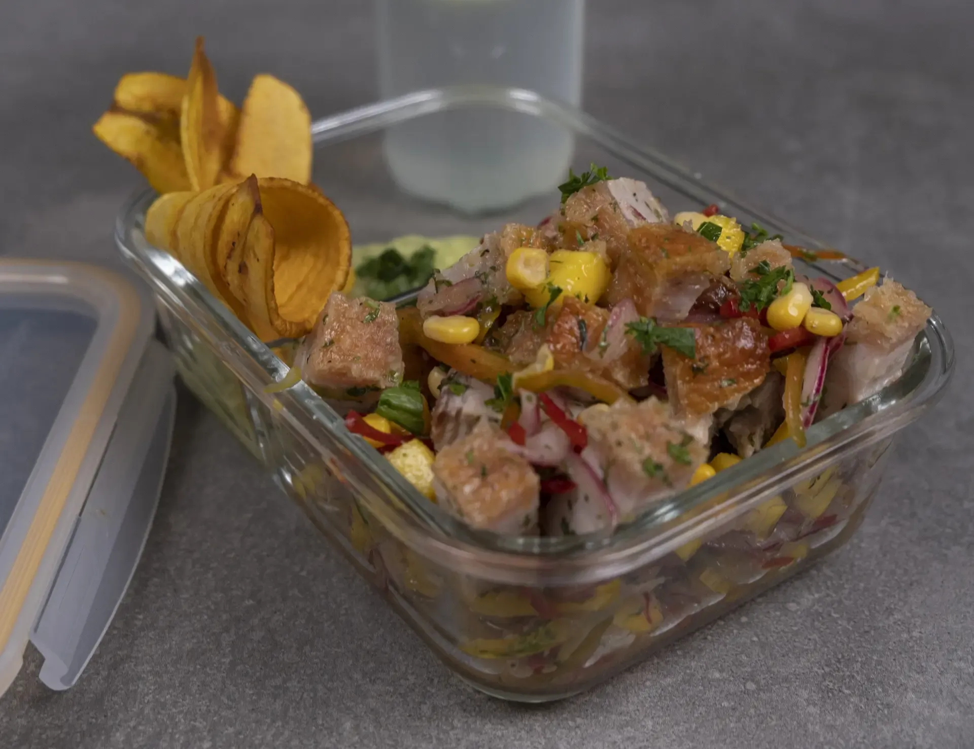 Ceviche de Chicharrón con Tajadas de Plátano y Guacamole (Airfryer)